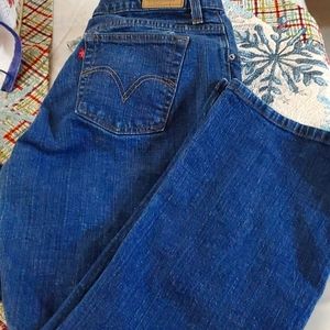 Womens 550 Levis